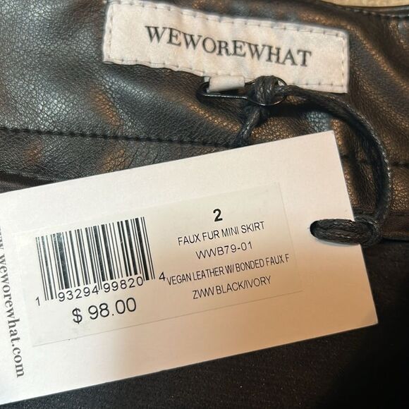 BNWT - WEWOREWHAT FAUX BLACK LEATHER & FUR MINI SKIRT - 2 - Picture 6 of 6
